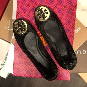 brand new Tory Burch black shiny reva flats 37